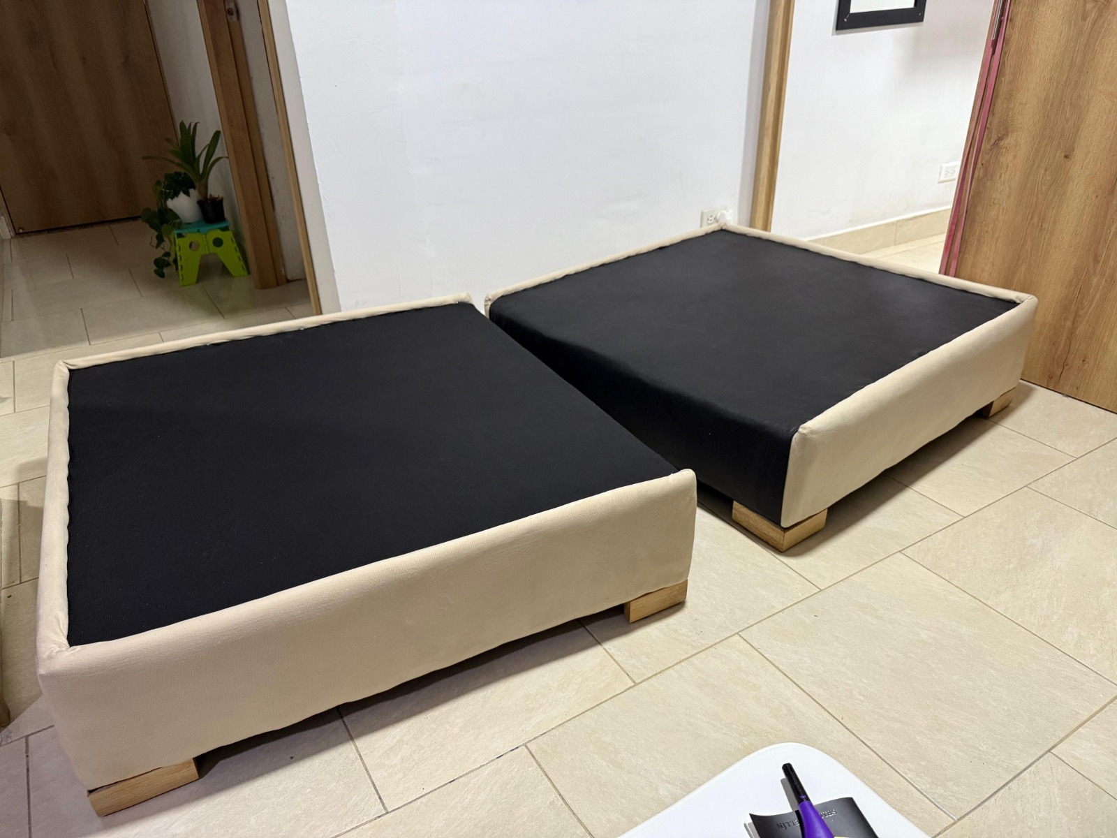 Miniatura 3 Base Cama de Galería